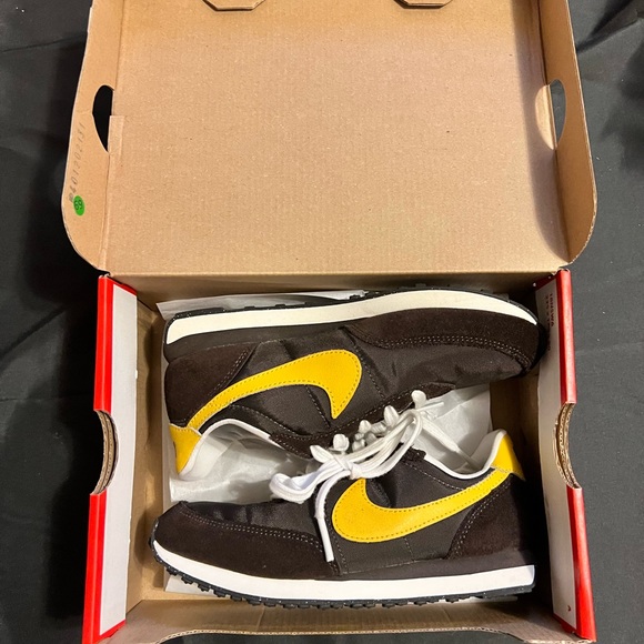 Nike Waffle Trainer - Picture 5 of 5